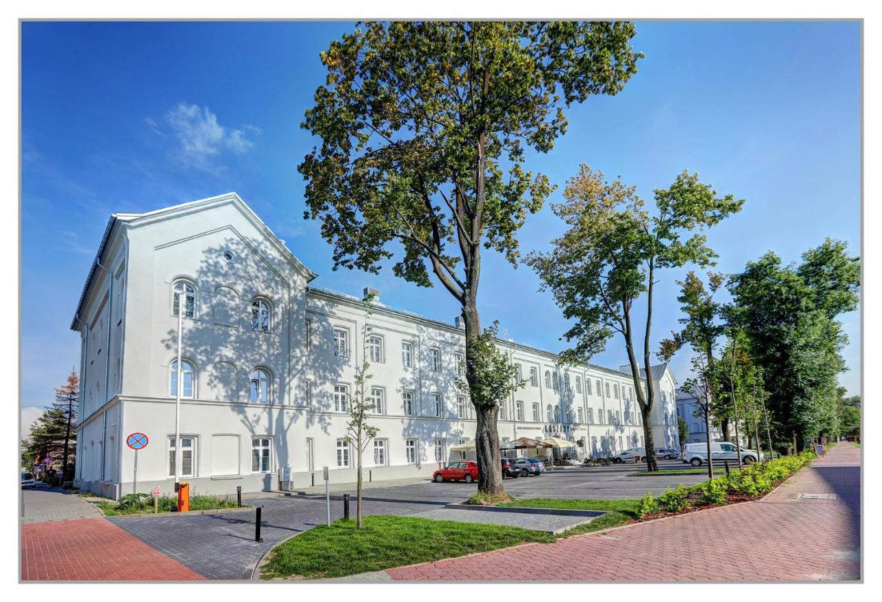Koszary Arche Hotel Góra Kalwaria Εξωτερικό φωτογραφία