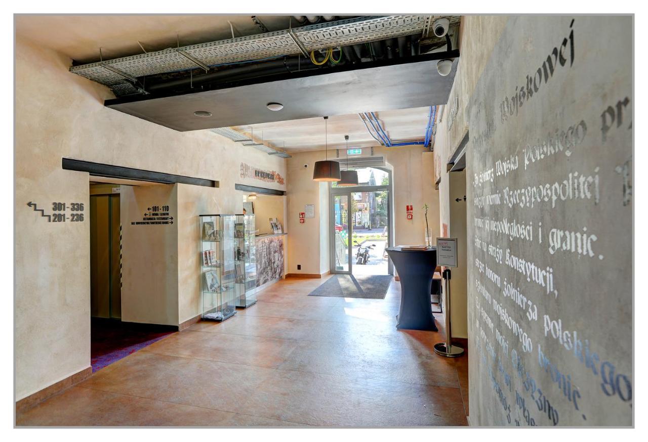 Koszary Arche Hotel Góra Kalwaria Εξωτερικό φωτογραφία