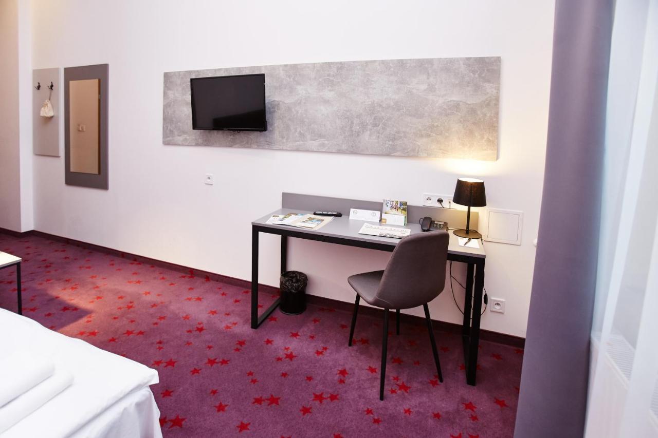 Koszary Arche Hotel Góra Kalwaria Εξωτερικό φωτογραφία